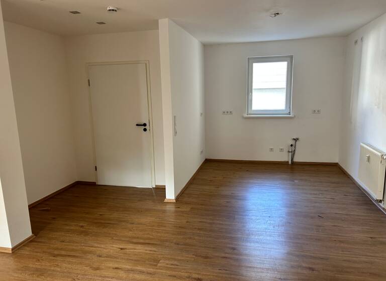 Wohnung zur Miete 455 € 2 Zimmer 65 m²<br/>Wohnfläche ab sofort<br/>Verfügbarkeit Rosenstr. 25 Neustadt Neustadt b.Coburg 96465