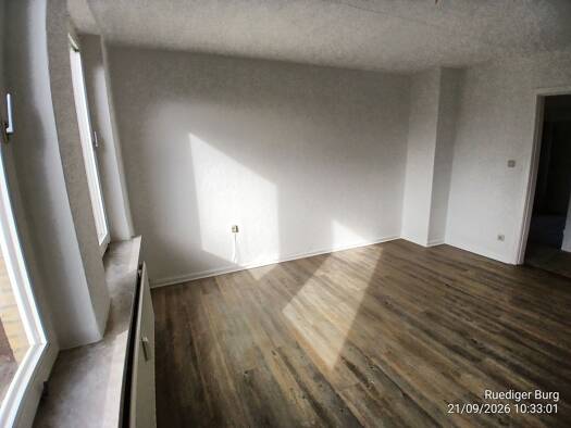Wohnung zur Miete 402 € 2,5 Zimmer 57 m² frei ab sofort Hauptstraße 51 Ostenfeld (Husum) 25872