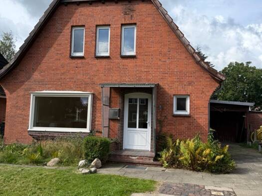 Einfamilienhaus zum Kauf provisionsfrei 199.000 € 5 Zimmer 107,7 m² frei ab sofort Rolfsstraße 21 Hennstedt Hennstedt 25779