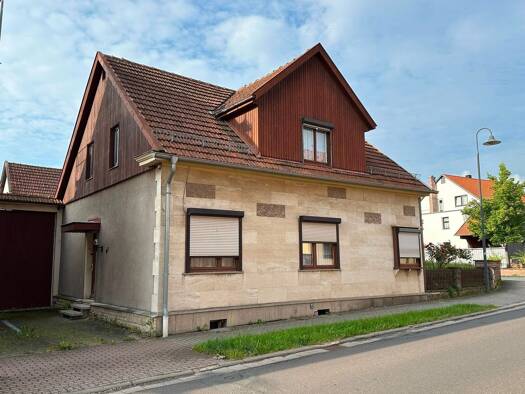 Haus zum Kauf 249.000 € 9 Zimmer 146 m² 969 m² Grundstück frei ab sofort Georgenthal 99887