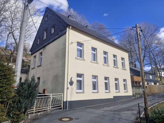 Einfamilienhaus zum Kauf 118.000 € 10 Zimmer 220 m² 620 m² Grundstück Thum 09419