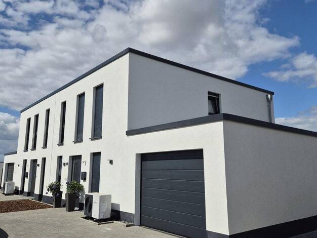 Doppelhaushälfte zur Miete 1.900 € 5 Zimmer 130 m² 400 m² Grundstück frei ab 01.09.2026 Große Straße 43 Northen Gehrden 30989