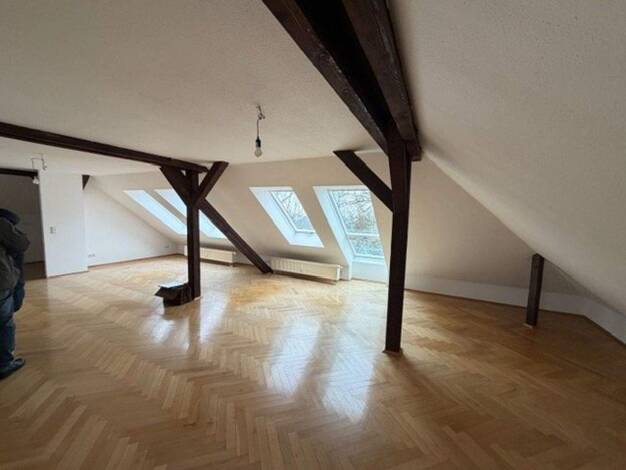 Studio zur Miete 500 € 1 Zimmer 60,7 m² 3. Geschoss frei ab 01.03.2026 Radeberger Vorstadt Dresden 01099