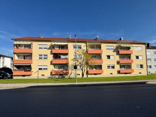 Wohnung zum Kauf 195.000 € 3 Zimmer 67 m² 1. Geschoss Traunreut Traunreut 83301