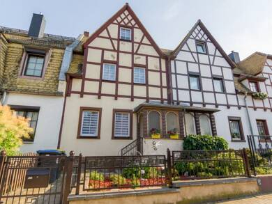 Einfamilienhaus zur Miete 800 € 5 Zimmer 111 m² 220 m² Grundstück Herrmannstraße 17 Roßwein Roßwein 04741