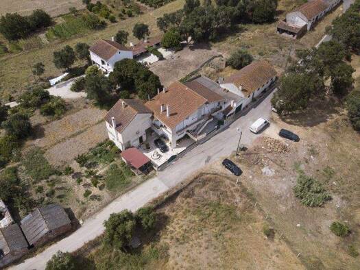 Haus zum Kauf 390.000 € 7 Zimmer 200 m² 1.400 m² Grundstück Rio Maior