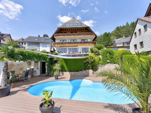 Hotel zum Kauf 1.250.000 € 15 Zimmer 985 m² Grundstück Schonach im Schwarzwald 78136
