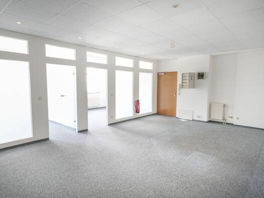 Bürofläche zum Kauf 737.600 € 7 Zimmer 270 m² Bürofläche teilbar ab 270 m² Innenstadt Erlangen 91052