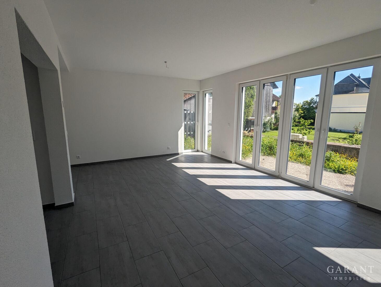 Einfamilienhaus zum Kauf 397.000 € 4 Zimmer 105 m²<br/>Wohnfläche 235 m²<br/>Grundstück Horheim Wutöschingen 79793