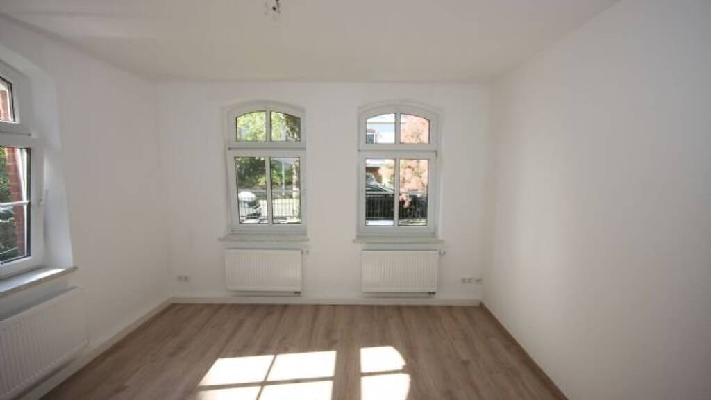 Wohnung zur Miete 310 € 2 Zimmer 43,6 m² EG Carl-v.-Ossietzky-Str. 2 Aue 08280