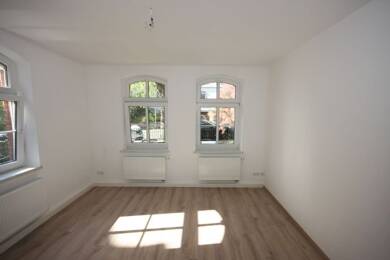 Wohnung zur Miete 310 € 2 Zimmer 43,6 m² EG frei ab sofort Carl-v.-Ossietzky-Str. 2 Aue 08280