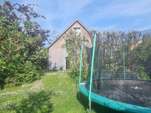 Einfamilienhaus zur Miete 1.800 € 6 Zimmer 121 m² 560 m² Grundstück frei ab 01.01.2026 Singen Singen (Hohentwiel) 78224