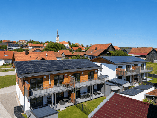 Mehrfamilienhaus zum Kauf - Erstbezug als Kapitalanlage geeignet 1.149.000 € 10 Zimmer 366 m² 674 m² Grundstück Am Koppenbach 45 Untermitterndorf Kirchberg i.Wald 94259