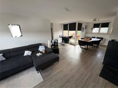 Wohnung zur Miete 800 € 3 Zimmer 85,6 m² Dachgeschoss frei ab 01.09.2025 Kitzingen Kitzingen 97318