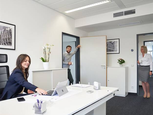 Bürofläche zur Miete provisionsfrei 960 € 43 m² Bürofläche Hallbergmoos 85399