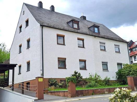 Doppelhaushälfte zum Kauf provisionsfrei 179.000 € 6 Zimmer 138 m² 437 m² Grundstück Marktredwitz Marktredwitz 95615