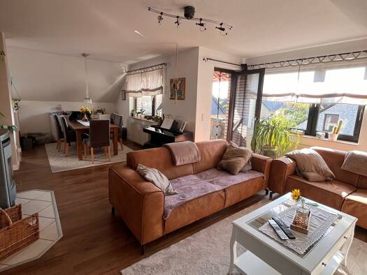 Wohnung zur Miete 890 € 3 Zimmer 92 m² Geschoss 1/1 frei ab 15.01.2026 Gifhorn 38518