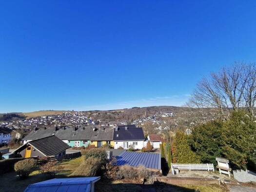 Reihenendhaus zum Kauf 263.000 € 9 Zimmer 275 m² 732 m² Grundstück Bad Berleburg 57319