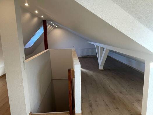 Maisonette zur Miete 1.100 € 3,5 Zimmer 80 m² frei ab sofort Beutelsbach Weinstadt 71384