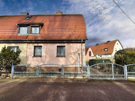 Doppelhaushälfte zum Kauf 100.000 € 4 Zimmer 90 m² 511 m² Grundstück frei ab 01.05.2026 Dieskau Kabelsketal 06184