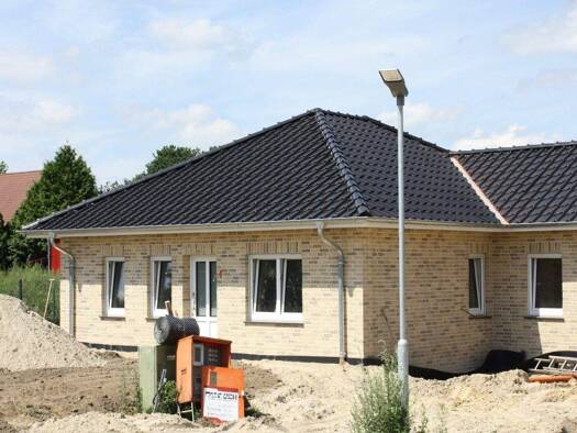 Bungalow zum Kauf - Erstbezug 349.000 € 3 Zimmer 87,2 m² 327 m² Grundstück frei ab 01.04.2026 Holte-Lastrup Lähden-Holte 49774