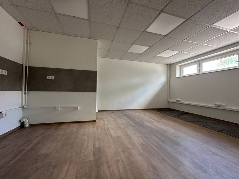 Wohnung zur Miete 380 € 1 Zimmer 33 m² Souterrain, EG Wendelstein Wendelstein 90530