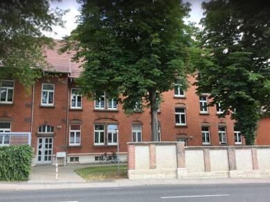 Wohnung zur Miete nur mit Wohnberechtigungsschein 210 € 2 Zimmer 58,2 m² 1. Geschoss frei ab 01.08.2025 Kleinspehnstr. 19 a Bad Langensalza Bad Langensalza 99947