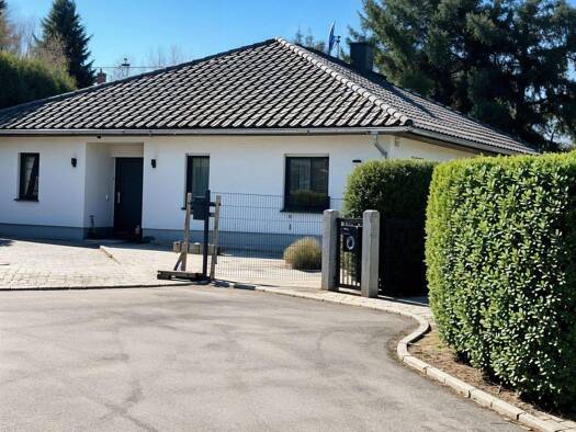 Haus zum Kauf provisionsfrei 400.000 € 4 Zimmer 134 m² 588 m² Grundstück Doberschau Doberschau-Gaußig 02692