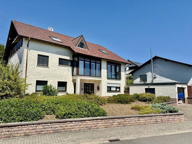 Einfamilienhaus zum Kauf 520.000 € 9 Zimmer 325 m² 941 m² Grundstück Uchtelfangen Illingen 66557