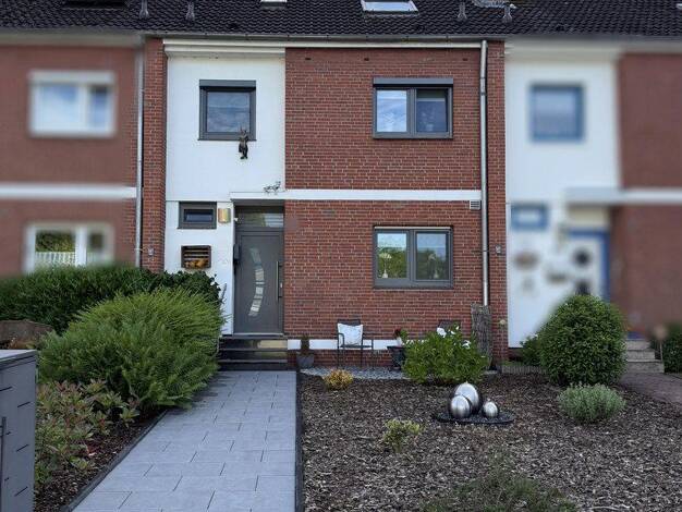 Reihenmittelhaus zum Kauf provisionsfrei 295.000 € 5 Zimmer 112 m² 294 m² Grundstück Emil-Lueken-Straße 15 Altengroden Wilhelmshaven 26386