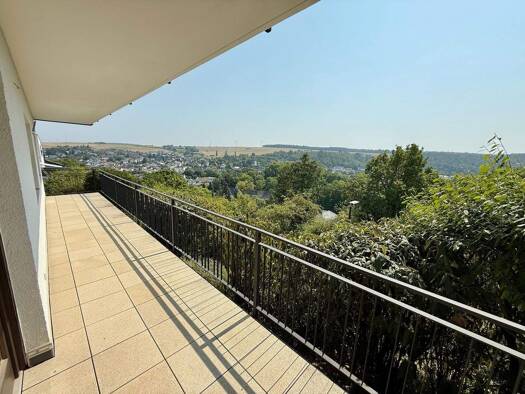 Wohnung zur Miete 900 € 3 Zimmer 97 m² EG Hahnstätten 65623