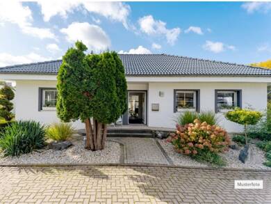 Haus zum Kauf provisionsfrei 209.000 € 183 m² 5.645 m² Grundstück Rott 57632
