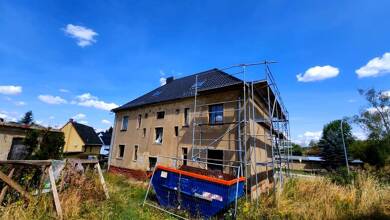 Mehrfamilienhaus zum Kauf 158.500 € 8 Zimmer 194 m² 995 m² Grundstück frei ab sofort Neukirchener Straße 2 Thräna Borna 04552