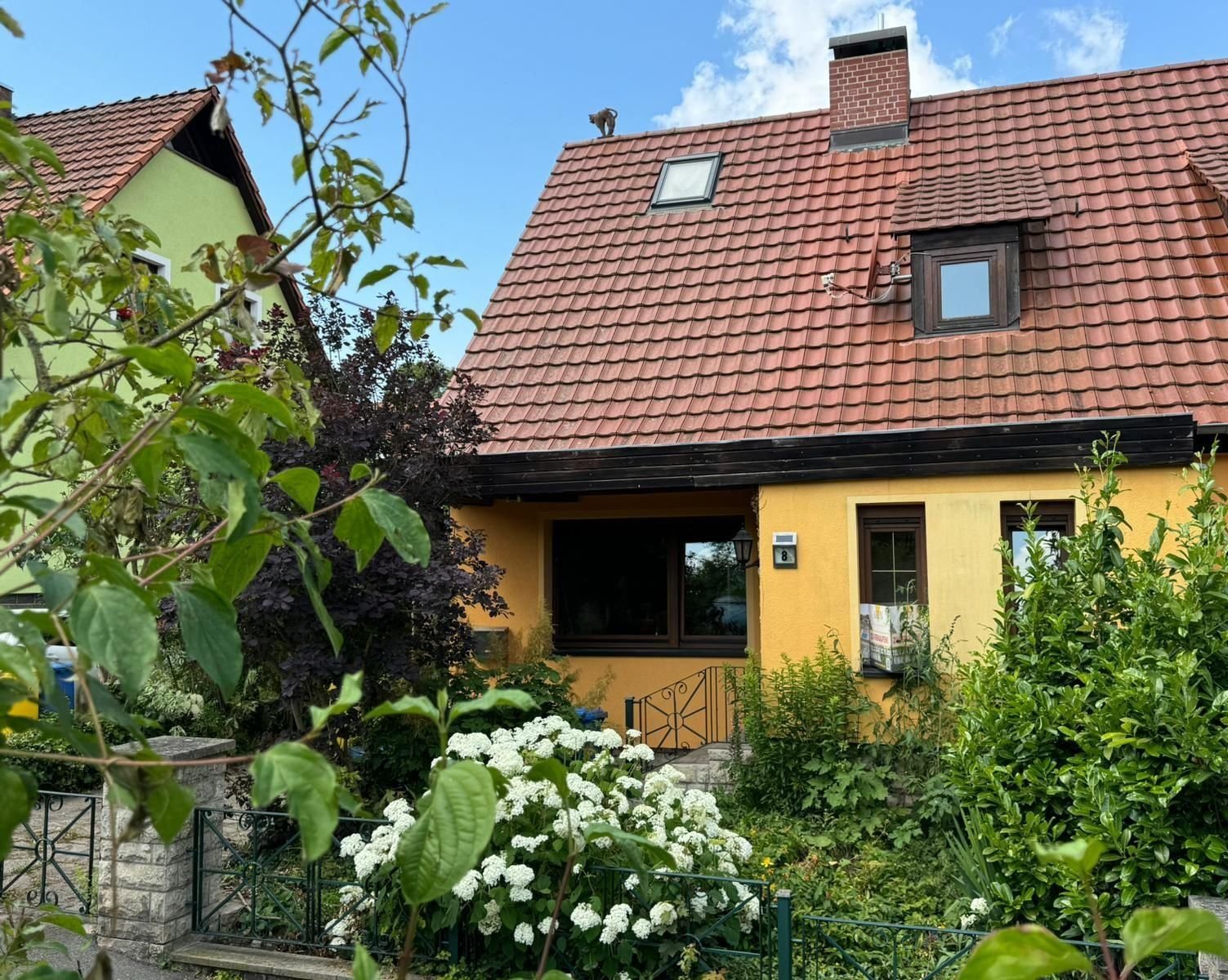 Mehrfamilienhaus zum Kauf 320.000 € 4 Zimmer 90 m²<br/>Wohnfläche 312 m²<br/>Grundstück ab sofort<br/>Verfügbarkeit Eugen-Diederichs-Straße 8 Wenigenjena - Schlegelsberg Jena 07749