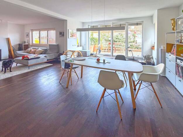 Einfamilienhaus zum Kauf 1.350.000 € 5 Zimmer 228 m² 301 m² Grundstück frei ab 01.08.2028 West West 70193