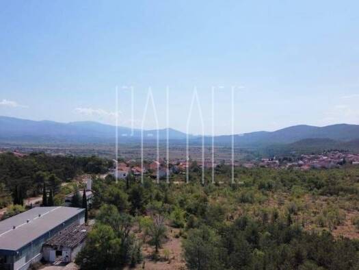 Wohn- und Gewerbegrundstück zum Kauf 190.000 € Drniš 22320