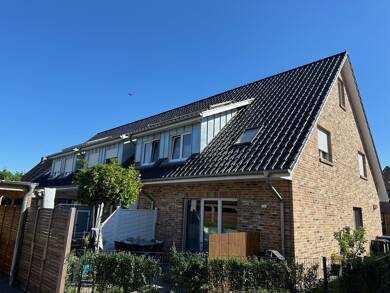 Reihenendhaus zur Miete 1.715 € 5 Zimmer 125 m² 130 m² Grundstück frei ab 01.10.2025 Rellingen 25462