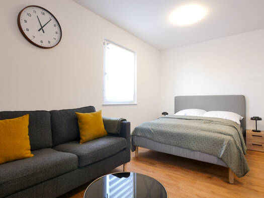 Studio zur Miete Wohnen auf Zeit 990 € 1 Zimmer 31 m² frei ab 01.10.2025 Esslinger Höhe Schwieberdingen 71701