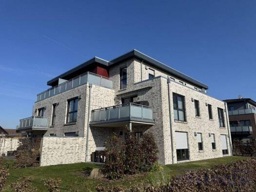 Wohnung zur Miete 810 € 3 Zimmer 88 m² frei ab 01.06.2026 Warsingsfehn Moormerland 26802