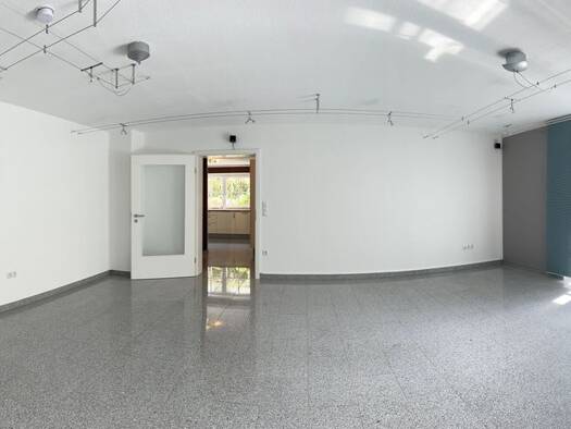 Wohnung zur Miete 750 € 2,5 Zimmer 93 m² Geschoss EG/2 frei ab sofort Kleinlangheim 97355