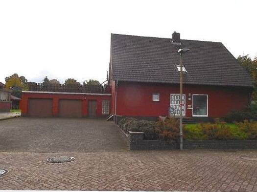 Einfamilienhaus zum Kauf 280.000 € 6 Zimmer 230 m² 1.589 m² Grundstück frei ab sofort Barnstorf 49406