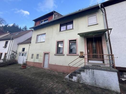Reihenmittelhaus zum Kauf 55.000 € 6 Zimmer 124 m² 145 m² Grundstück Falkenstein Falkenstein 67808