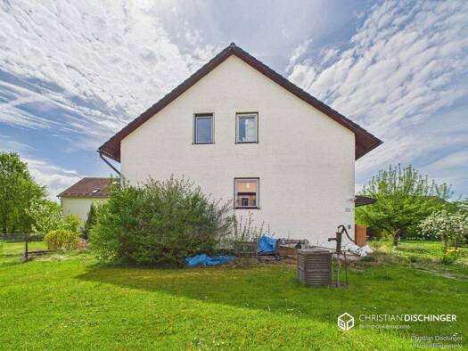 Mehrfamilienhaus zum Kauf 479.000 € 10 Zimmer 243 m² 425 m² Grundstück Burgweinting-Harting Regensburg / Harting 93055