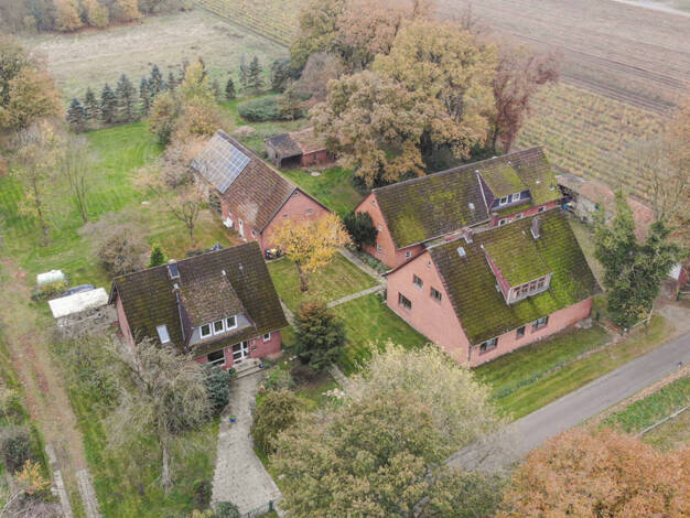 Haus zum Kauf 719.000 € 15 Zimmer 420 m² 9.930 m² Grundstück Stuhr 28816