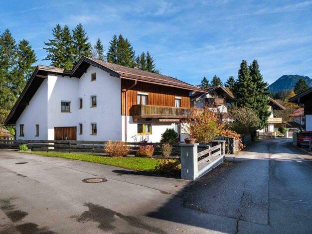 Einfamilienhaus zum Kauf 800.000 € 9 Zimmer 180 m² 717 m² Grundstück Aurach Fischbachau 83730