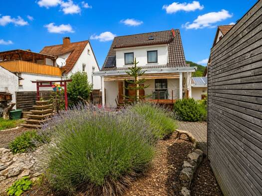 Einfamilienhaus zum Kauf 440.000 € 5 Zimmer 139 m² 317 m² Grundstück Oberlenningen Lenningen 73252