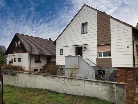 Einfamilienhaus zum Kauf provisionsfrei 250.000 € 10 Zimmer 240 m² 940 m² Grundstück Altendorf 96146