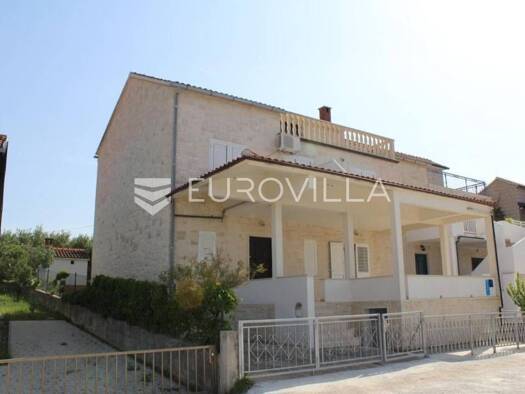 Haus zum Kauf 580.000 € 5 Zimmer 250 m² Splitska Supetar