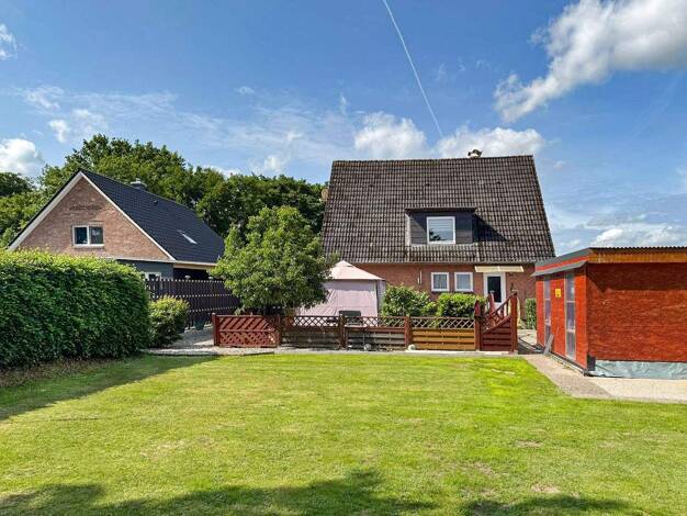 Einfamilienhaus zum Kauf 340.000 € 4,5 Zimmer 121 m² 988 m² Grundstück Jübek 24855