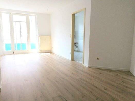 Wohnung zur Miete 325 € 2 Zimmer 56,9 m² 3. Geschoss Clausstraße 63 a Gablenz Gablenz 09126